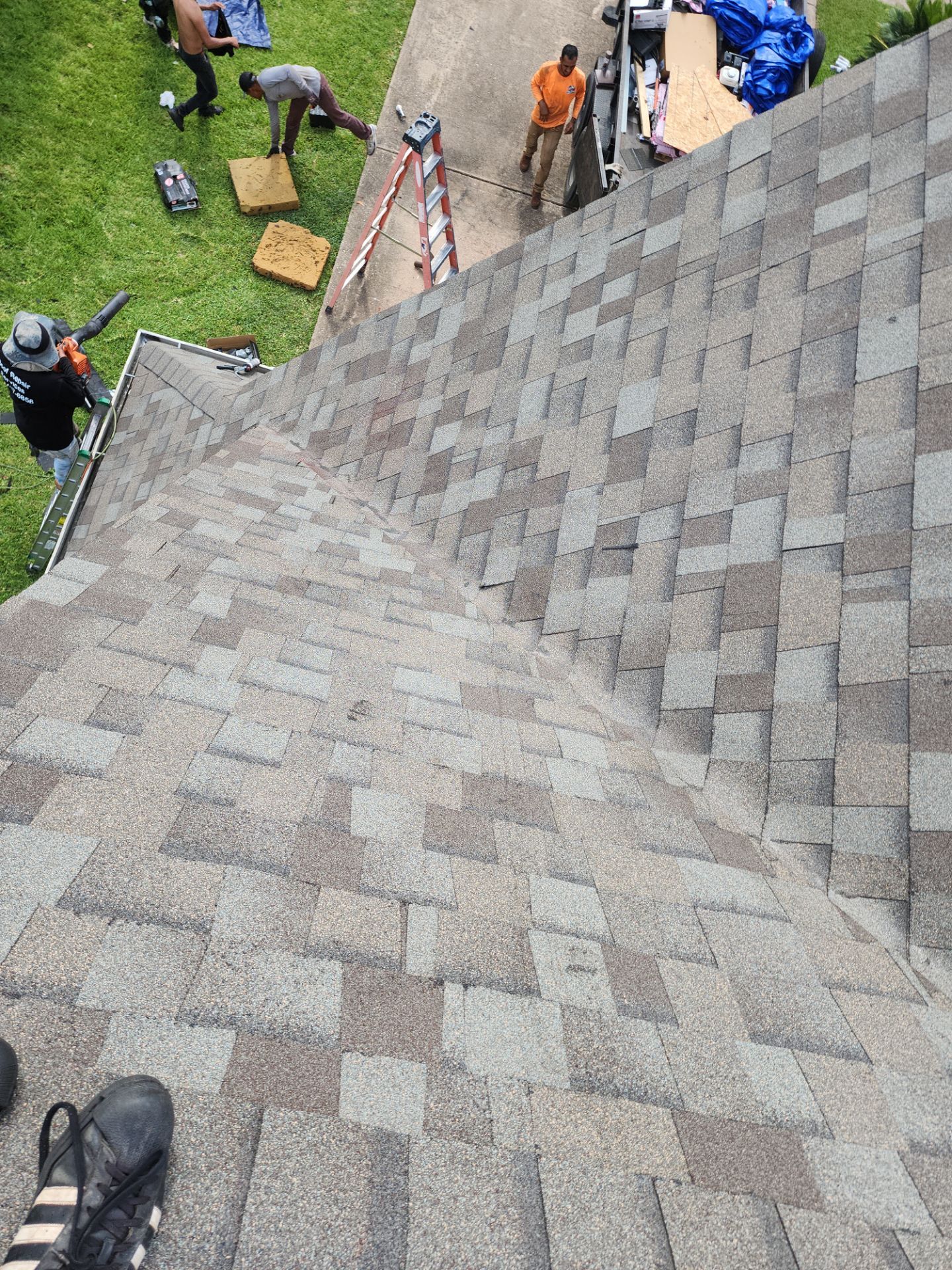 Residential Roofing Installation using Owen's Corning Duration (Lifetime) Shingles by Roof Repair Company
