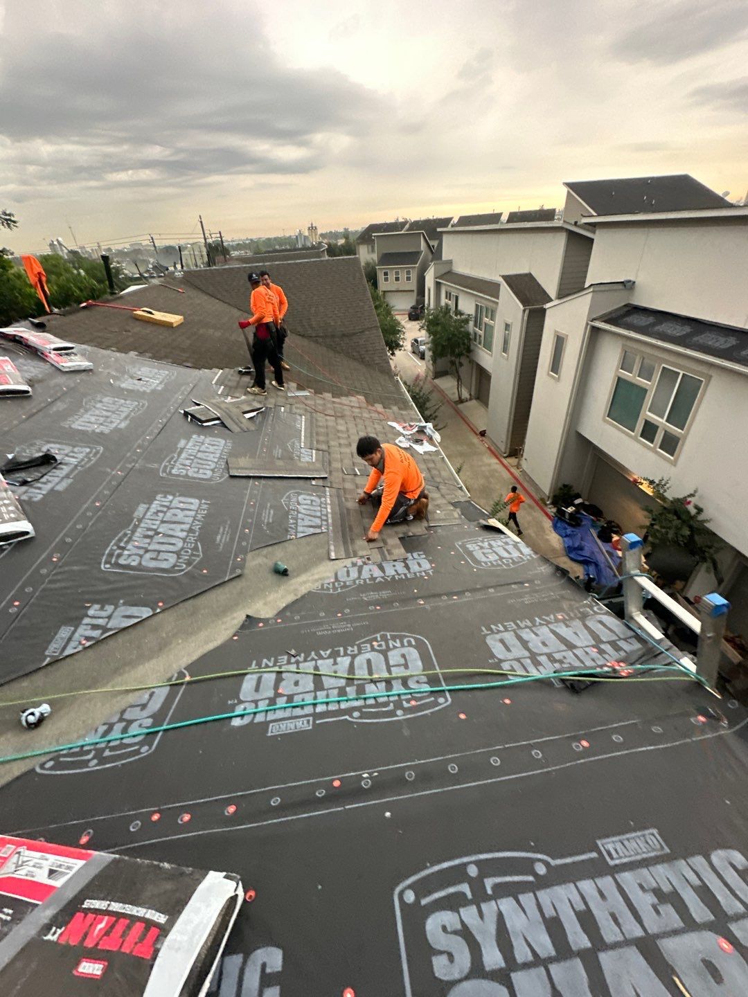 Roof Replacement Houston by Roof Repair Company
