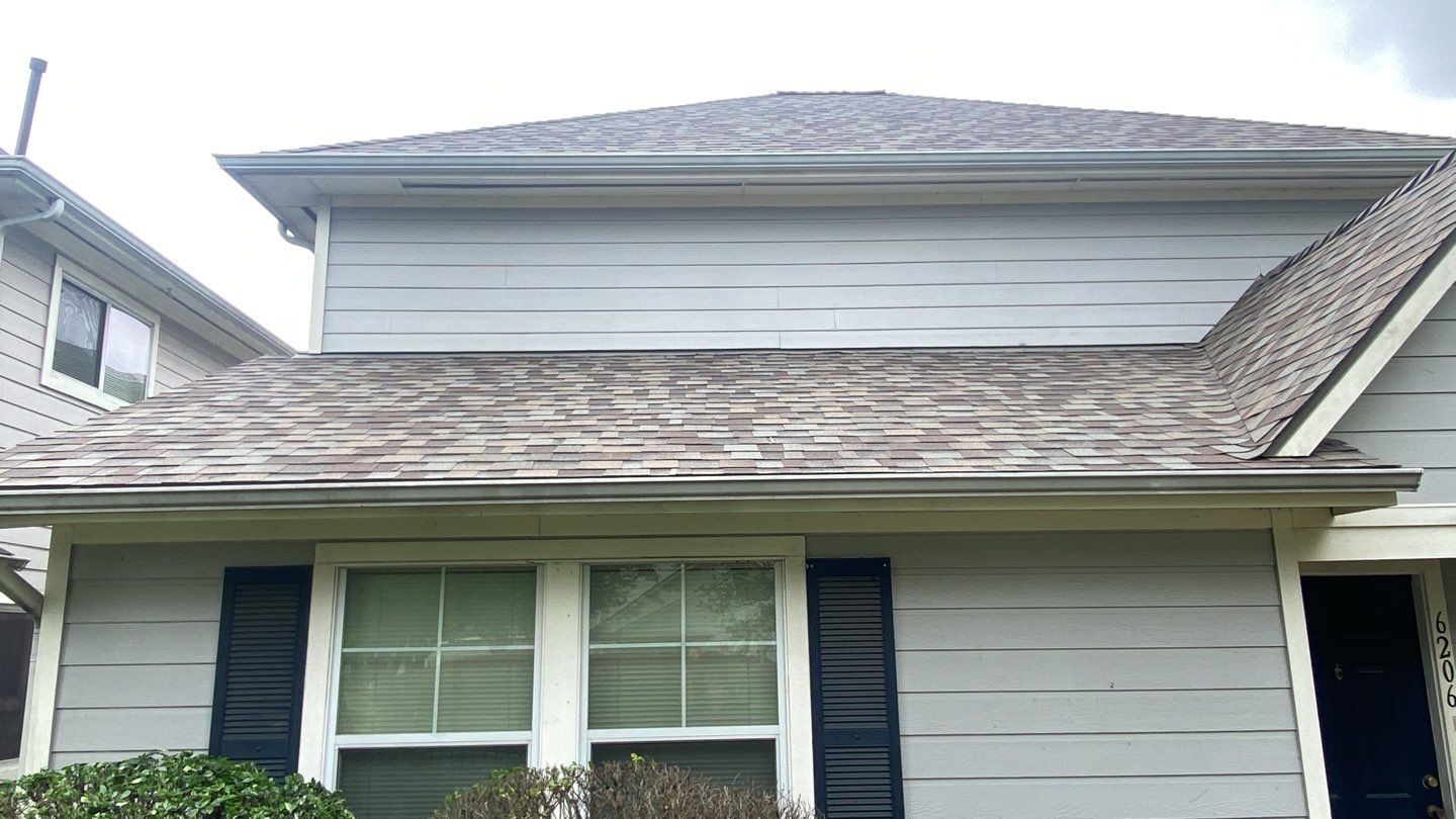 Residential Roofing Installation using Owen's Corning Duration (Lifetime) Shingles by Roof Repair Company