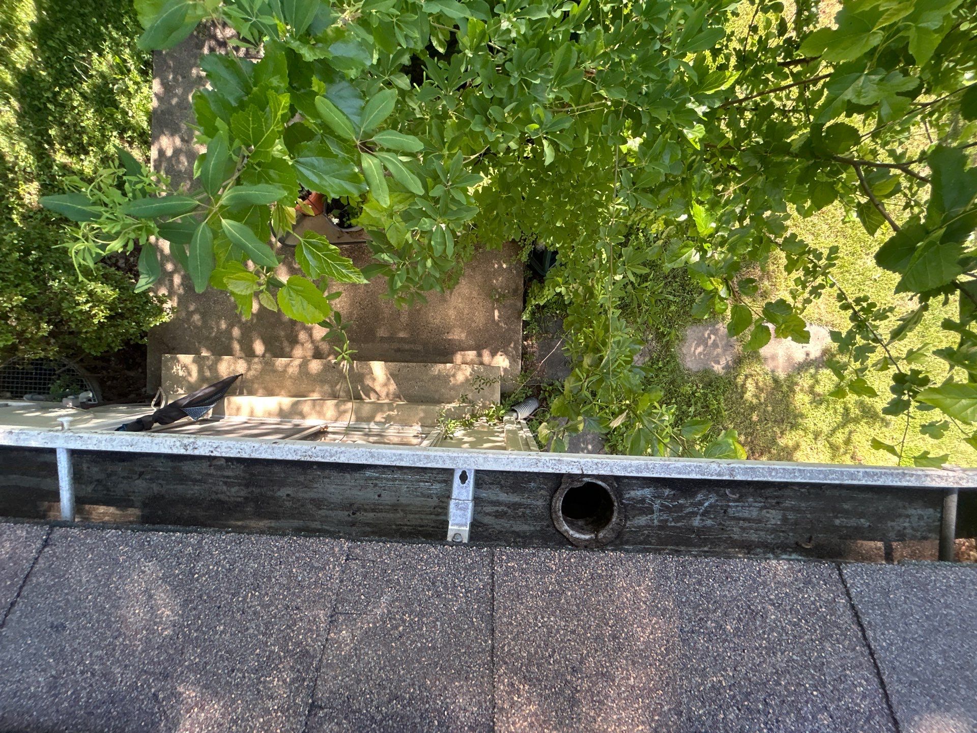 West Springfield: Residential Roof Replacement with CertainTeed Landmark in Heather Blend by RM Banning, Inc.