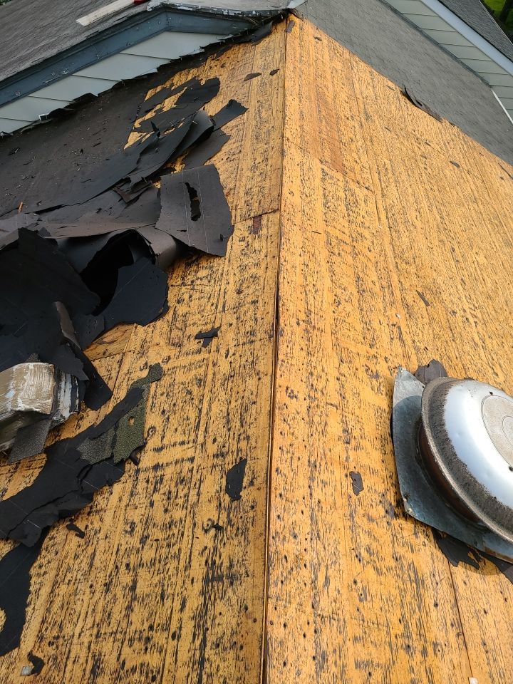 Alexandria - Certainteed Landmark Weathered Wood Shingles by RM Banning, Inc.