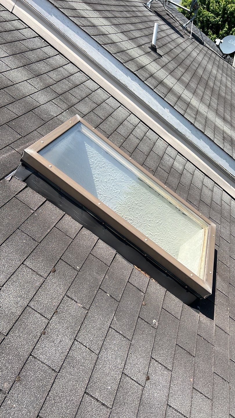 Sterling: CertainTeed Landmark Designer Shingles in Pewter by RM Banning, Inc.