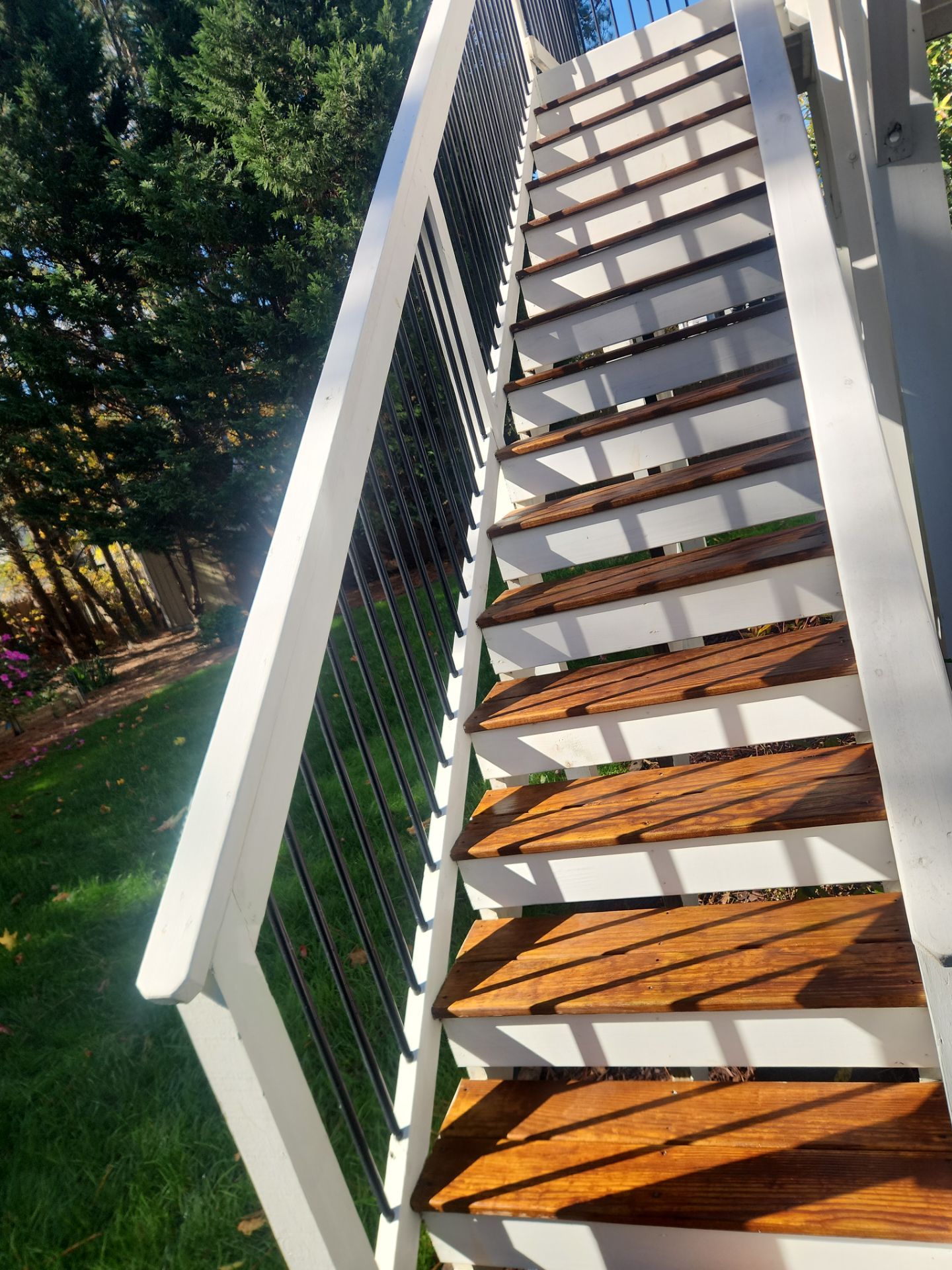 Wood Deck using Wood Stain by DuraSeal