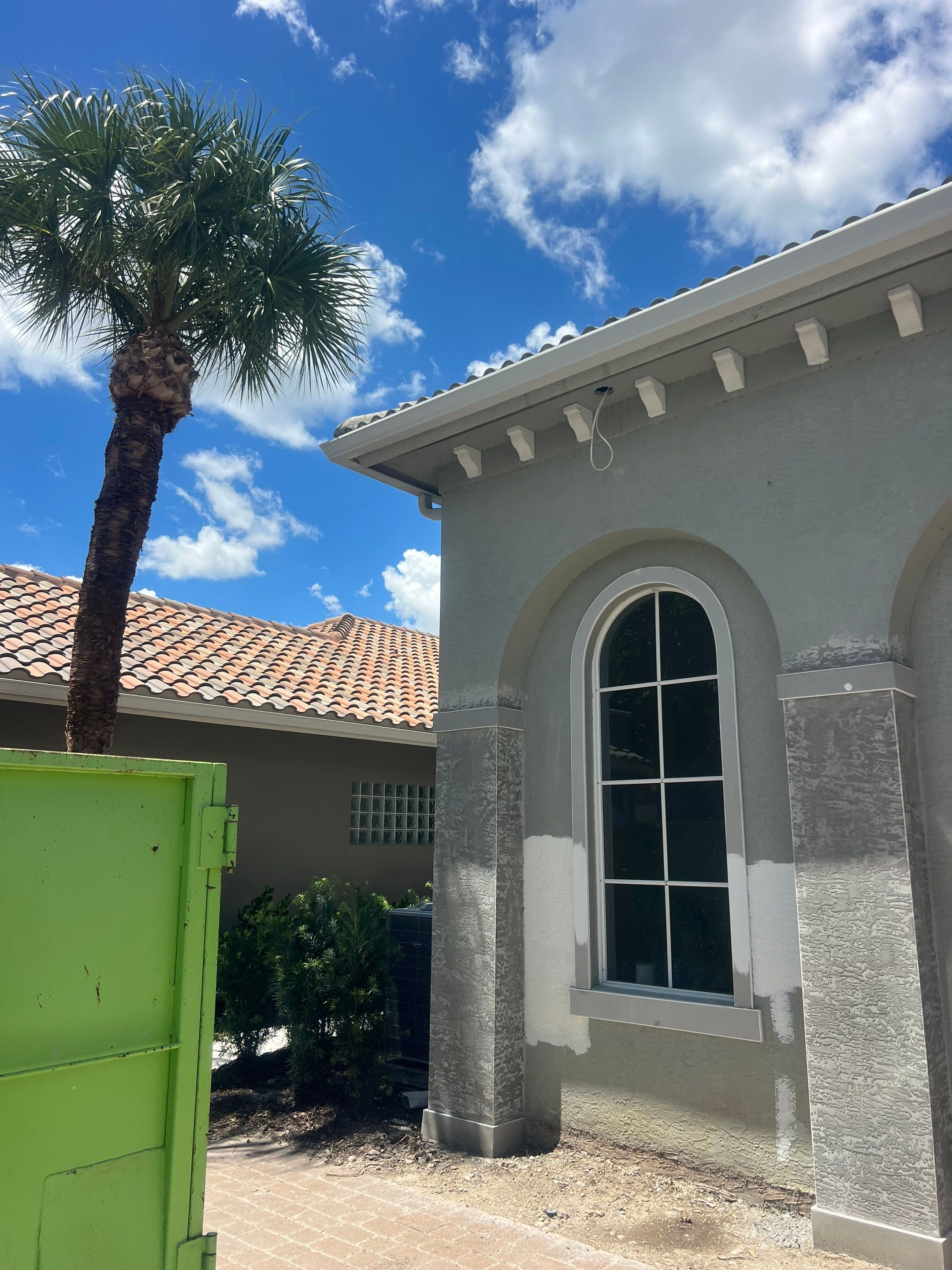 6 Inch Seamless Gutters and Downspout Installation in Naples FL by Gutter Professors