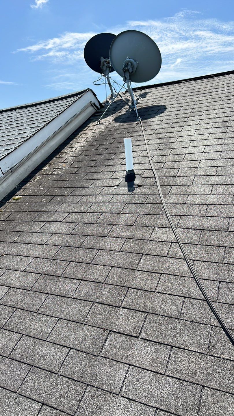 Sterling: CertainTeed Landmark Designer Shingles in Pewter by RM Banning, Inc.