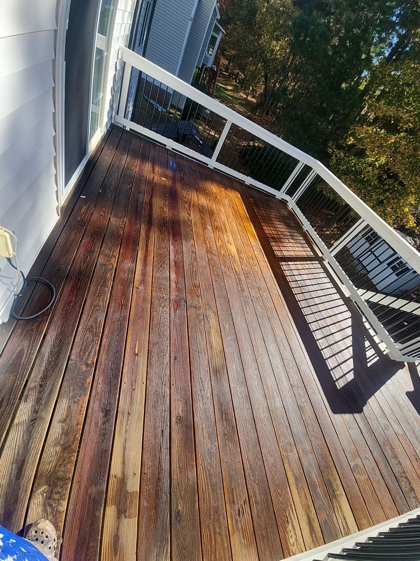 Wood Deck using Wood Stain by DuraSeal