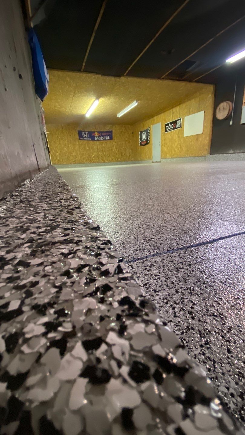 Garage Floor using Domino by Your1DayFloor.com