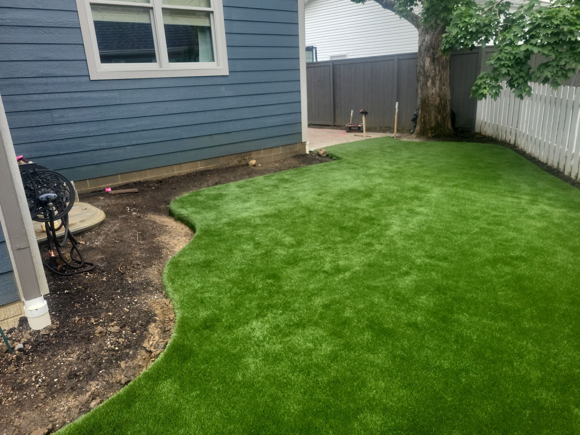 Custom Synthetic Lawn and Putting Green Installation in Upper Arlington by Southwest Greens Midwest