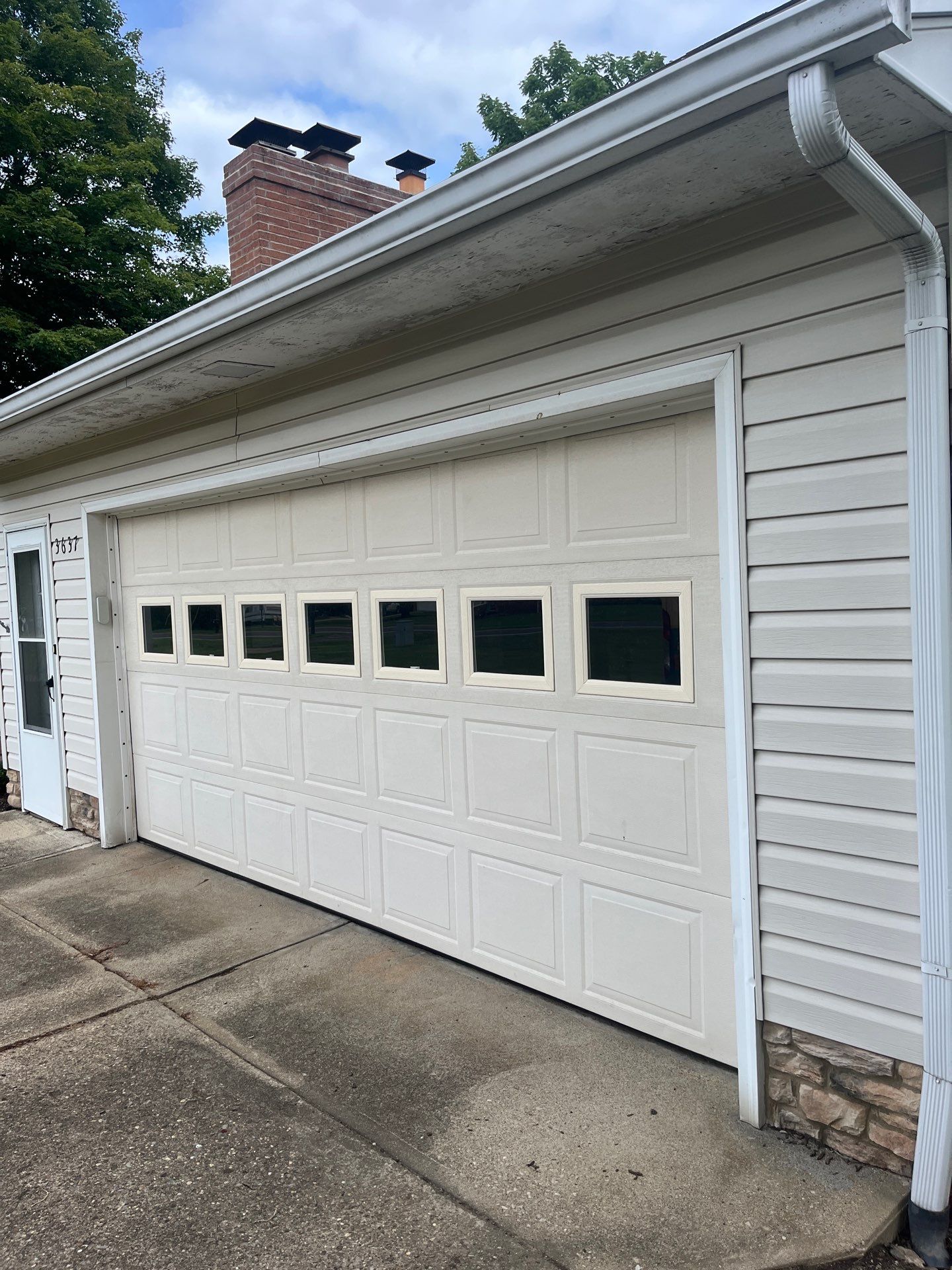 New Sectional Garage Door and Chamberlain Opener Installation in Canton by Ohio Garage Door Repair