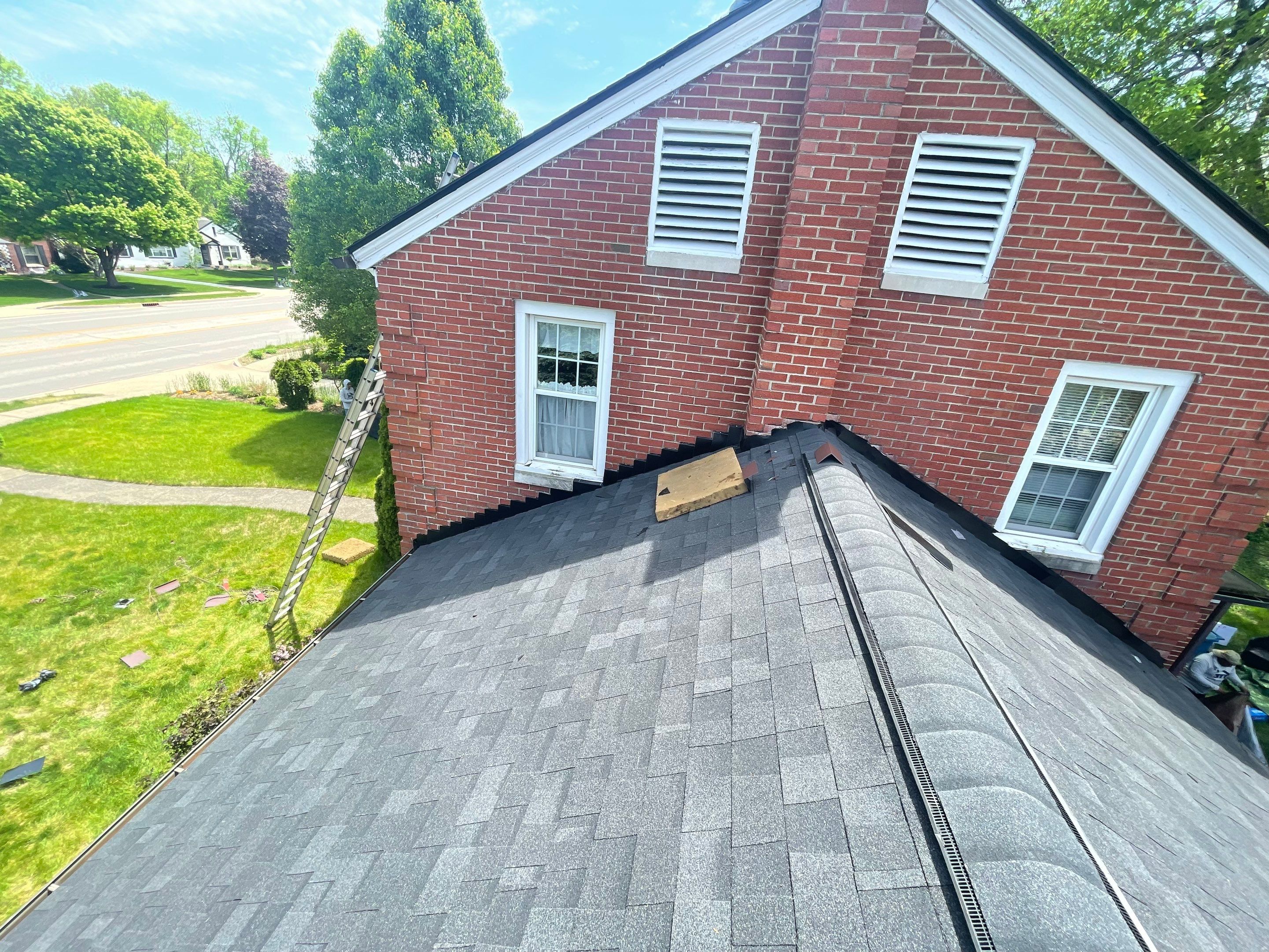 Oakridge Onyx Black and Black Gutters by 317 Roofing & Restorations