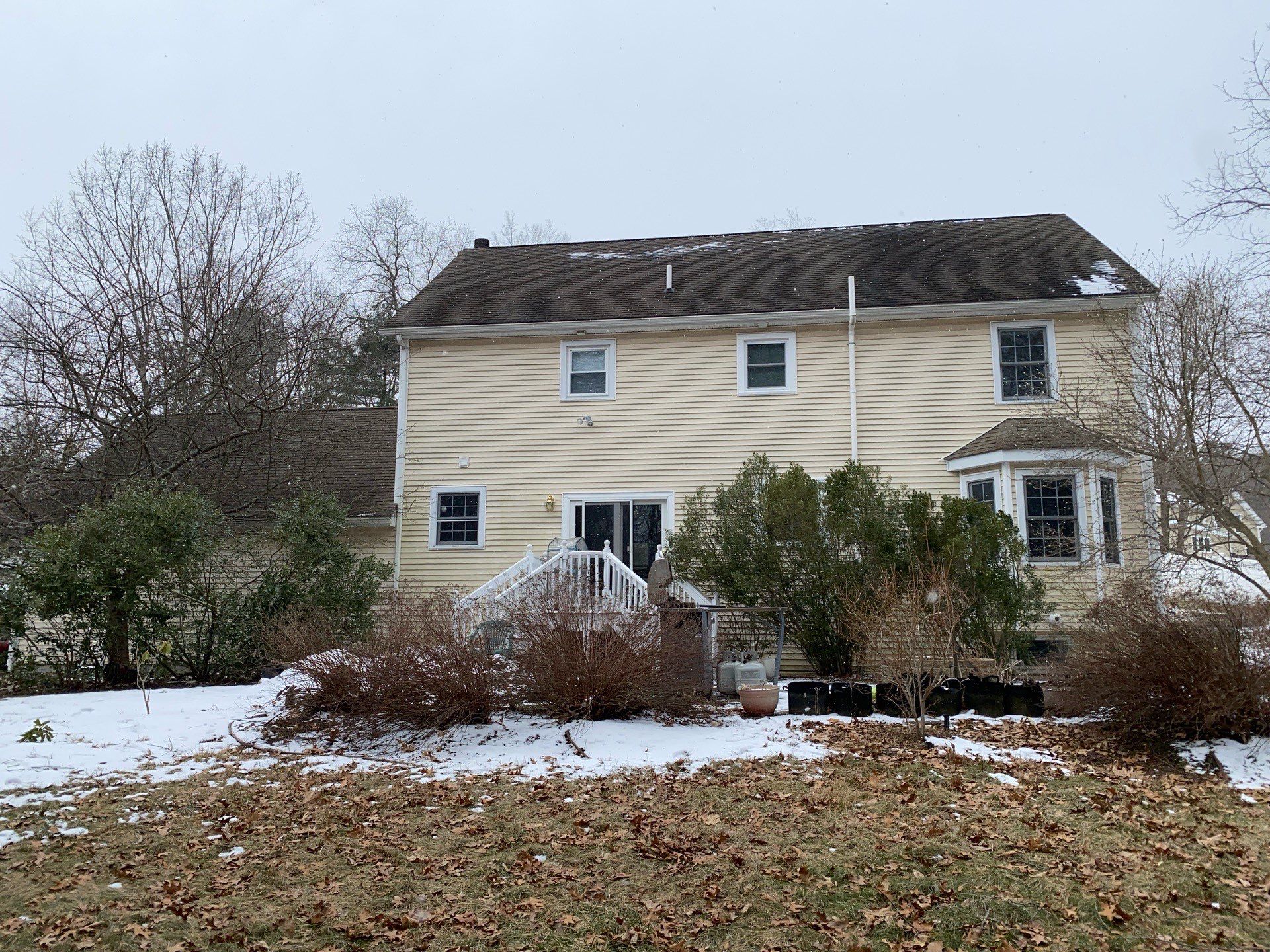 Realtor consult by Mighty Dog Roofing of Greater Middlesex County