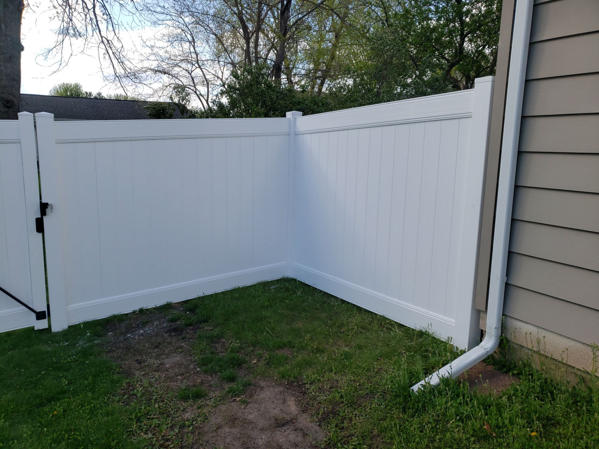 Project in Cedar Falls by Perfect Picket Fence and Stain