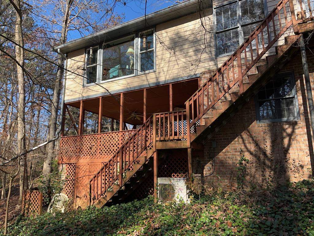 Trex Deck Build with Hybrid Railing in Lilburn, GA by Nelson Exteriors 