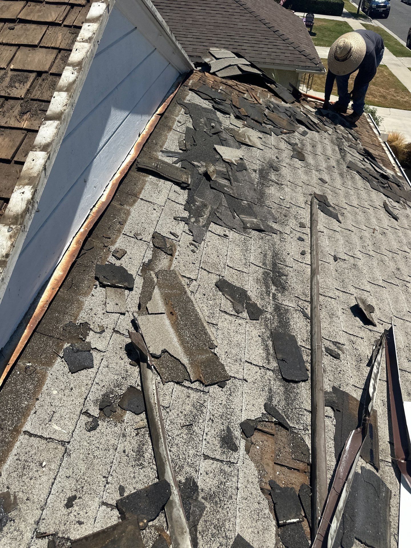 Roof Replacement - Lakewood, CA 90713 by Epic Roof Replacement