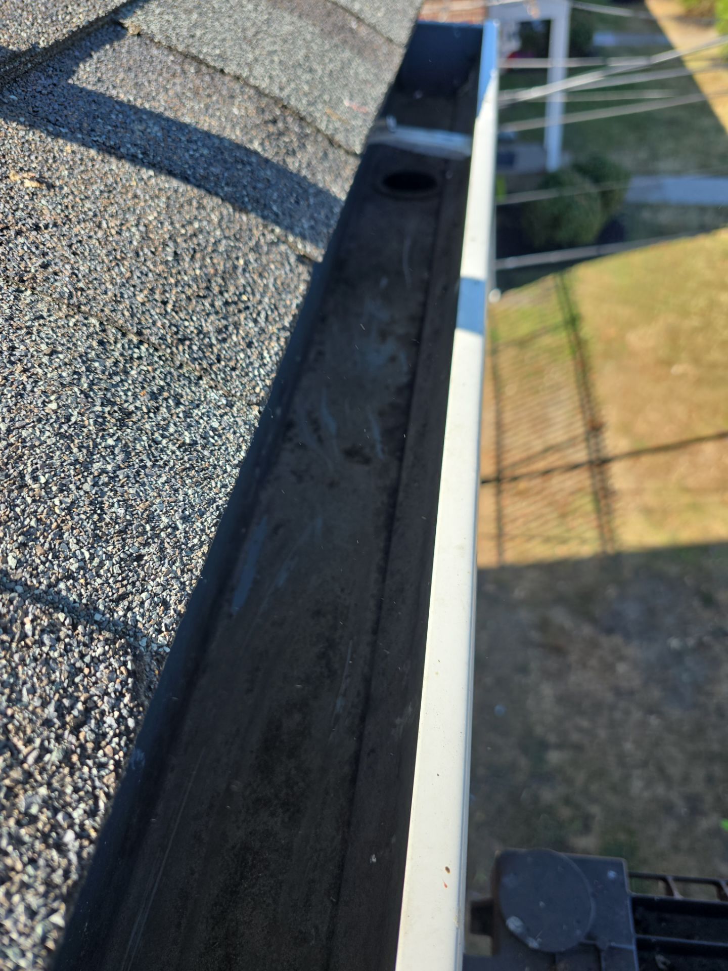 Commercial gutter cleaning Cherry Hill & Camden, NJ after photo with clean gutters