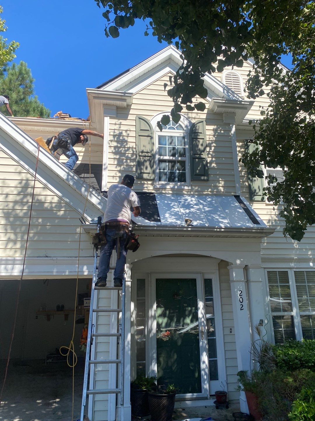 CertainTeed Landmark Charcoal by Pro Performance Roofing