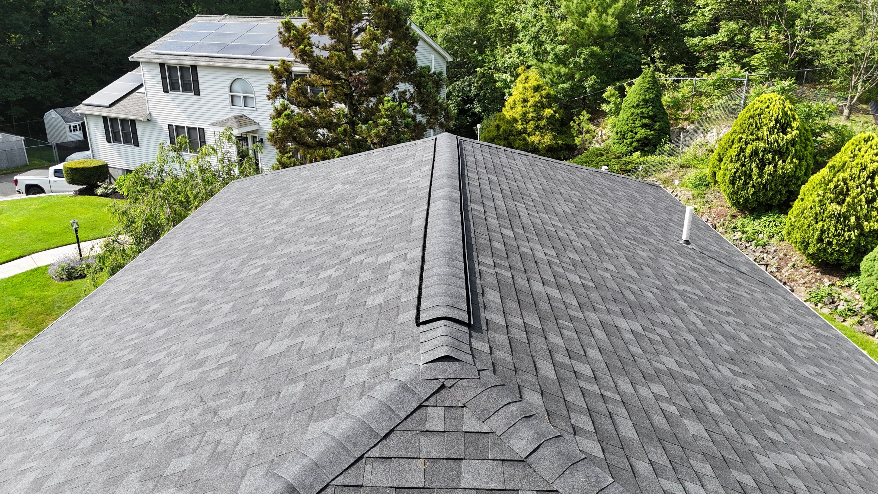 Full Roof Replacement in Saugus, MA – Owens Corning Duration, Onyx Black by JOHNNYS PRO