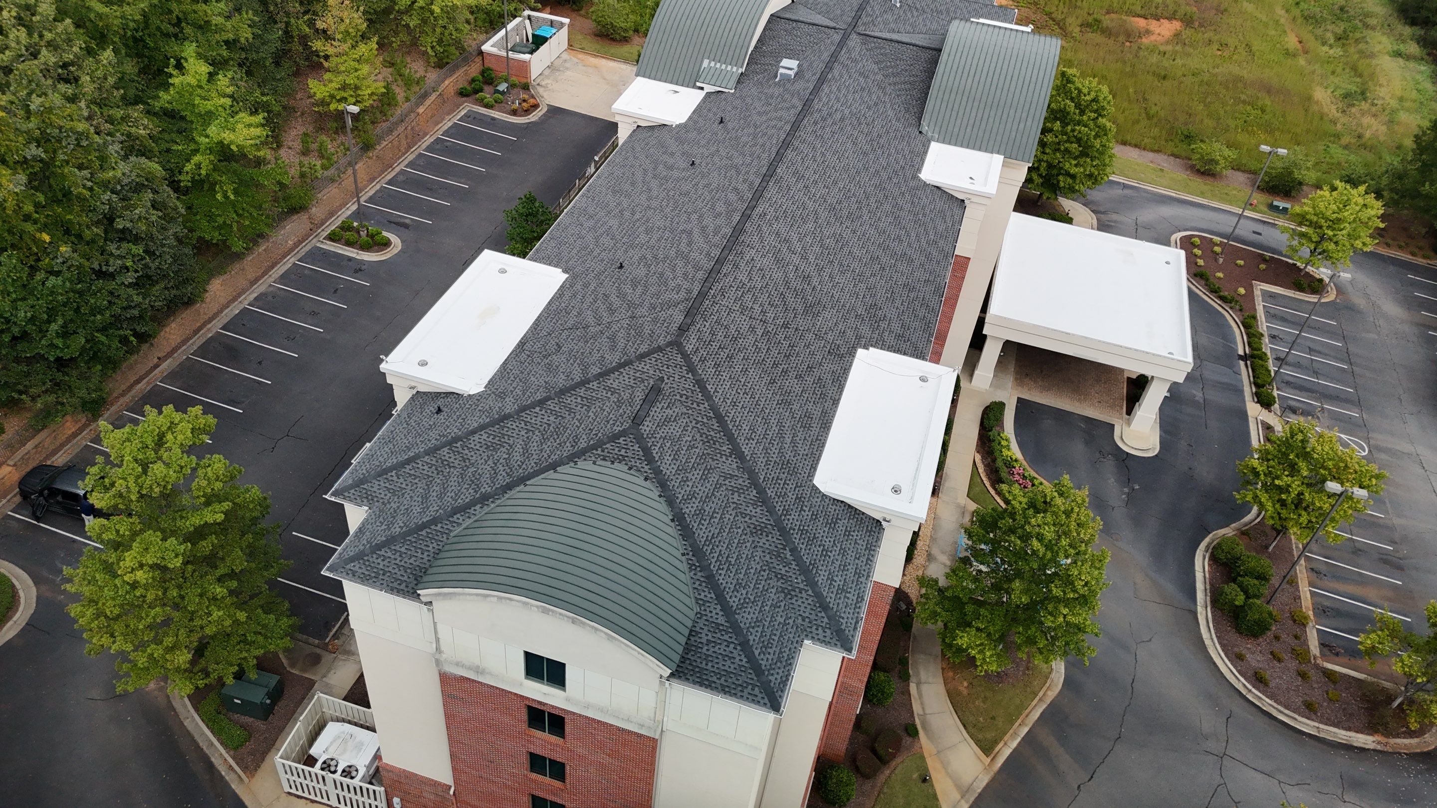 Springhill Suites - Athens, Georgia - Reroof: TPO, GAF HDZ Charcoal by Watertight Roofing Services, LLC