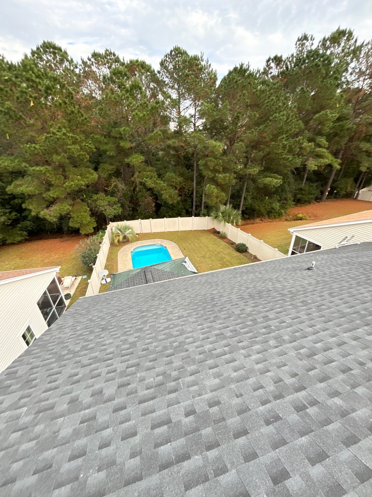 GAF HDZ - Charcoal by Linta Roofing Inc