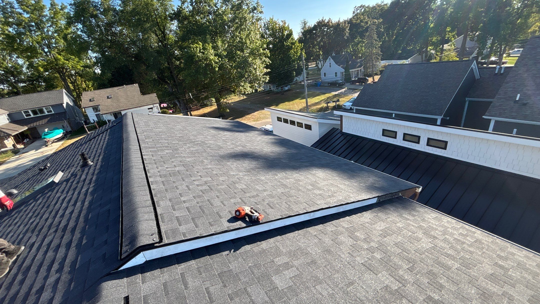 Roof Replacement using Owens Corning Onyx Black by 180 Contractors