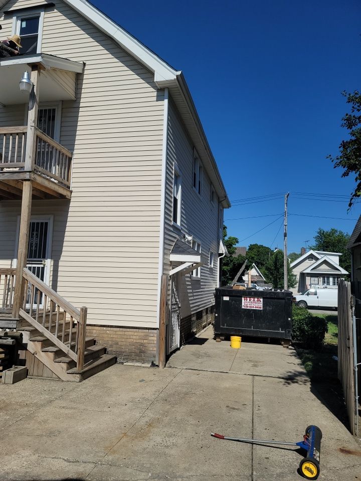 Atlas Pinnacle Pristine Scotchgard: Black Drip Edge: White by Eagle Eye Roofing