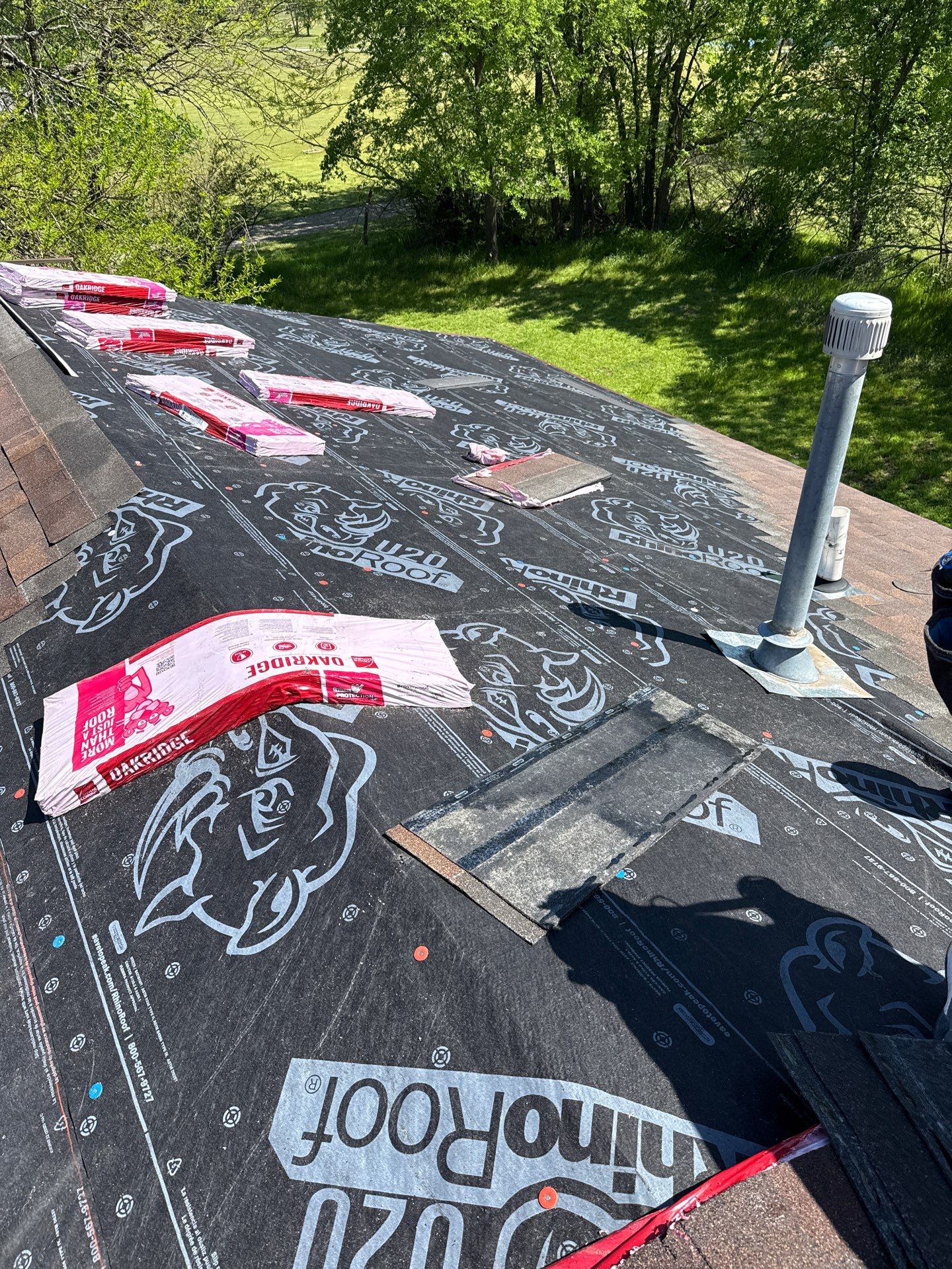 Owens Corning Oakridge Brownwood by In & Out Construction & Remodeling, LLC
