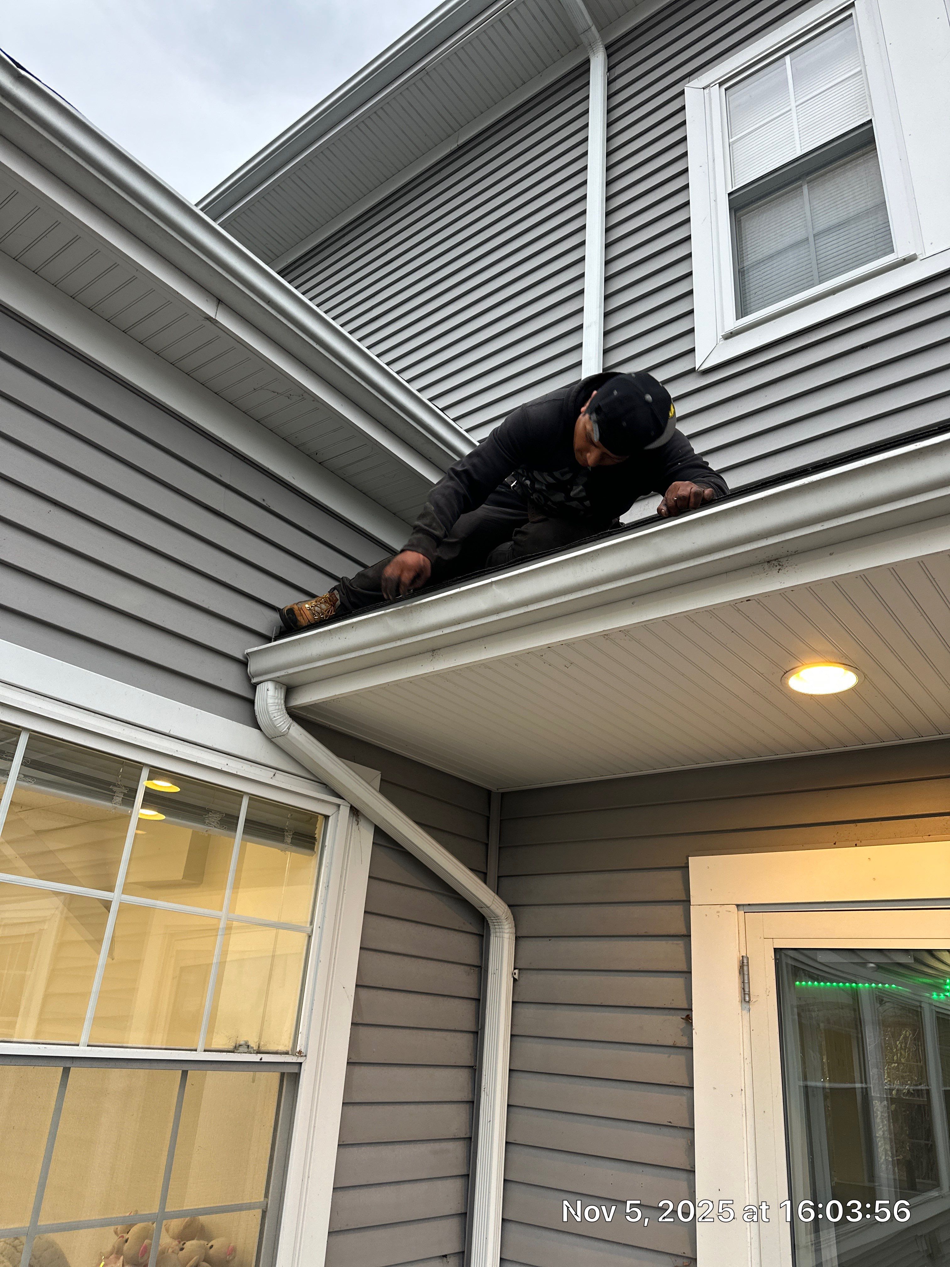 Acton EPDM Roof Edge Reconstruction with Tapered Insulation System by Mighty Dog Roofing of Greater Middlesex County