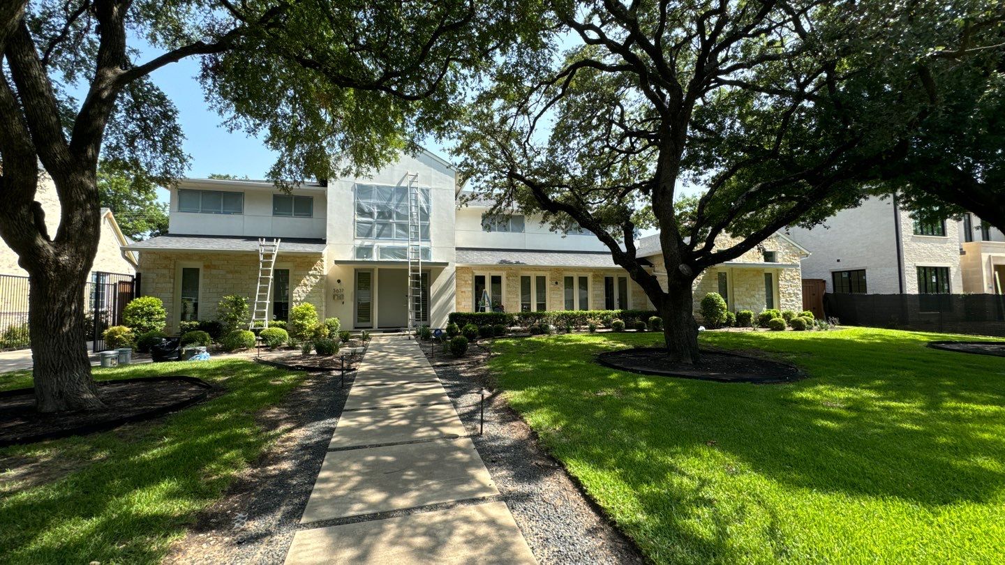Exterior Painting: Trim & Stucco by Nomad Painting