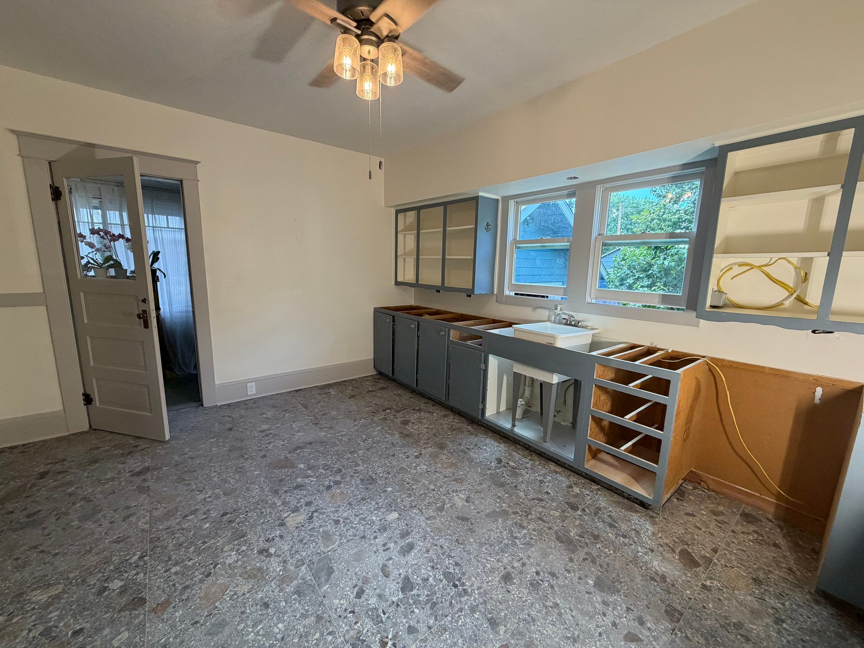Kitchen Remodel by Handyman State LLC