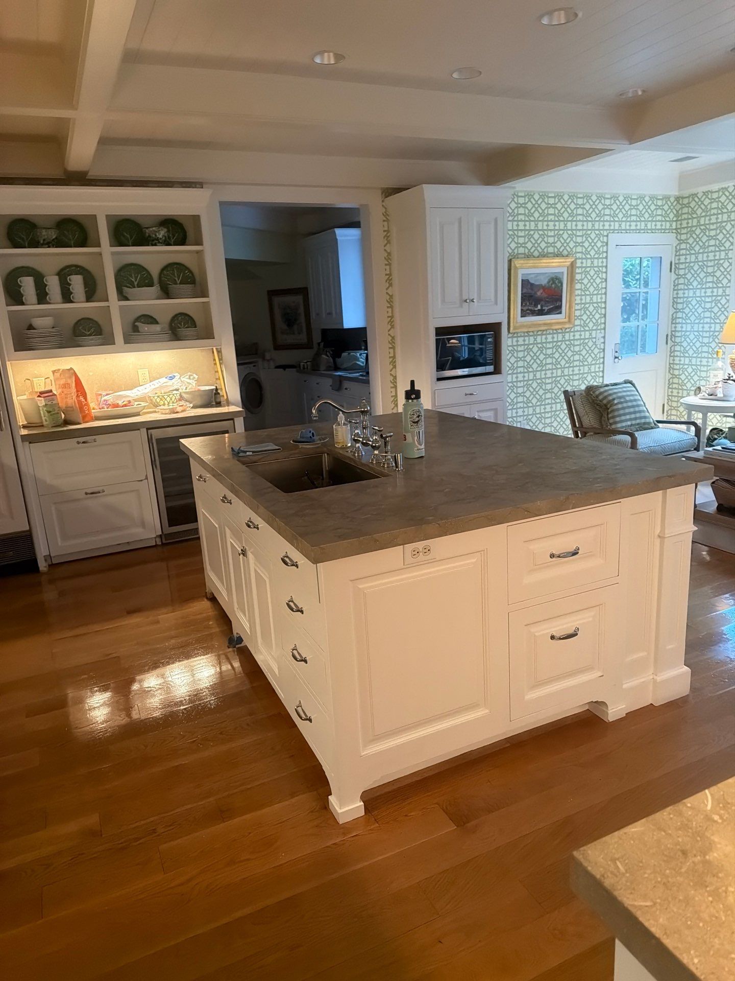 House Cleaning and Maid Service in Dunthorpe Portland by Cloud 9 Professional Cleaning Services