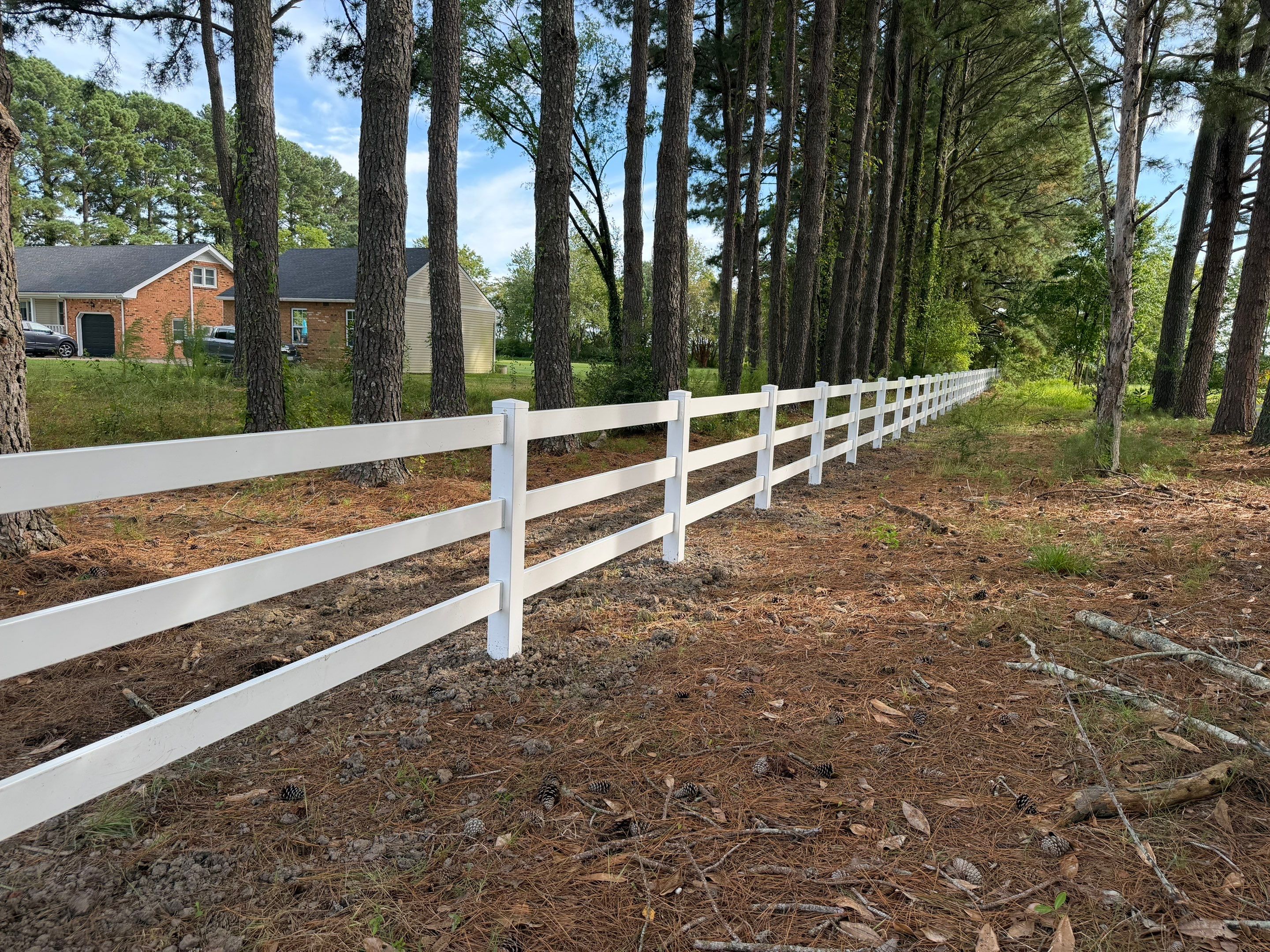Distinctive Fencing for Distinctive Homes by Tidewater Trim & Deck