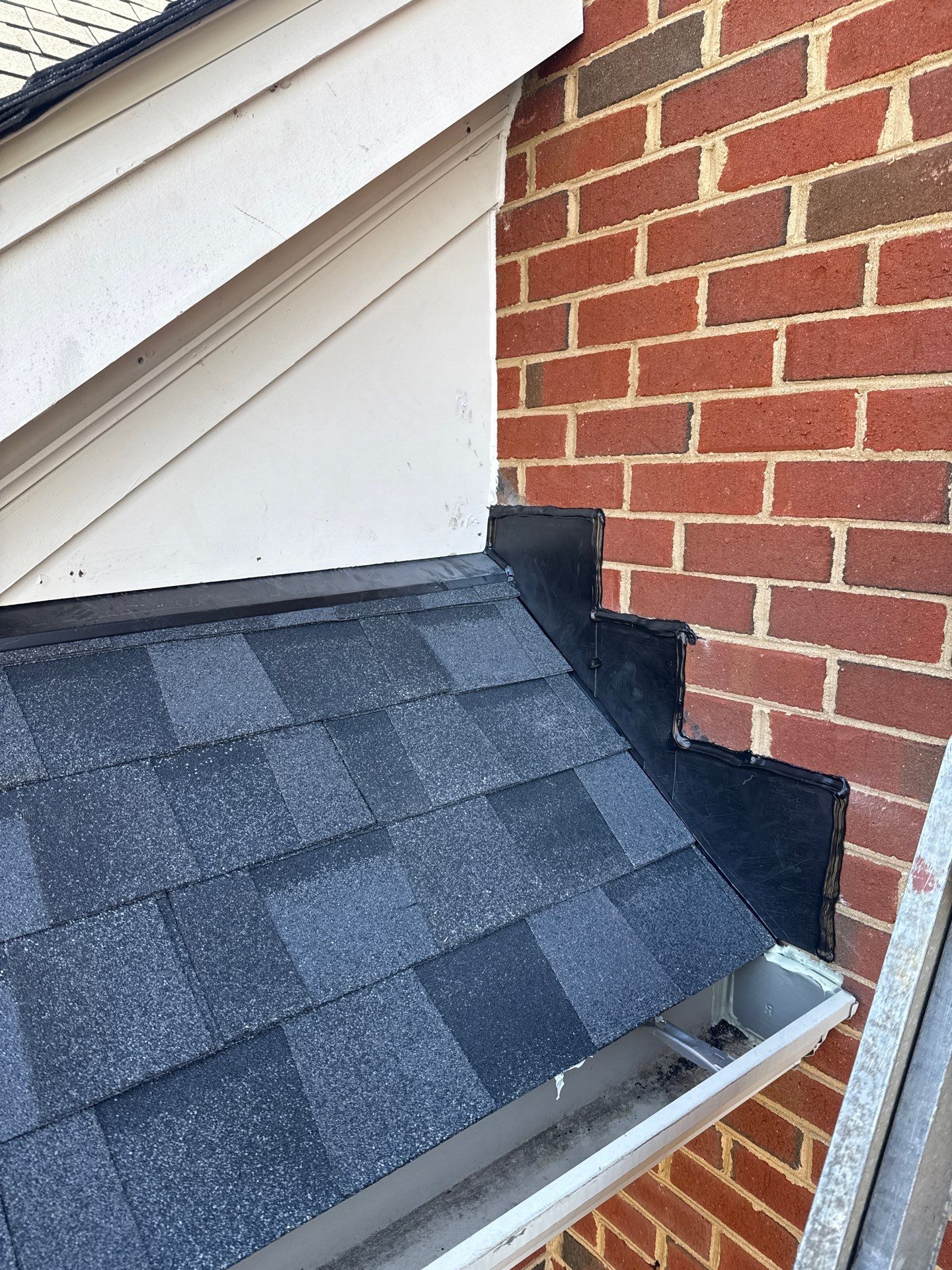 Springfield: Residential Roof Replacement with CertainTeed Landmark Pro in Max Def Moire Black by RM Banning, Inc.