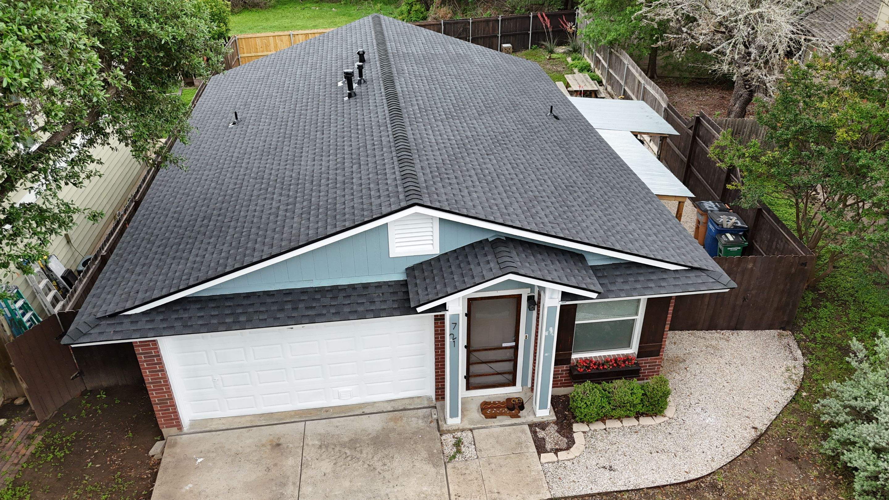 Charcoal - GAF Timberline HDZ by RoofsOnly.com
