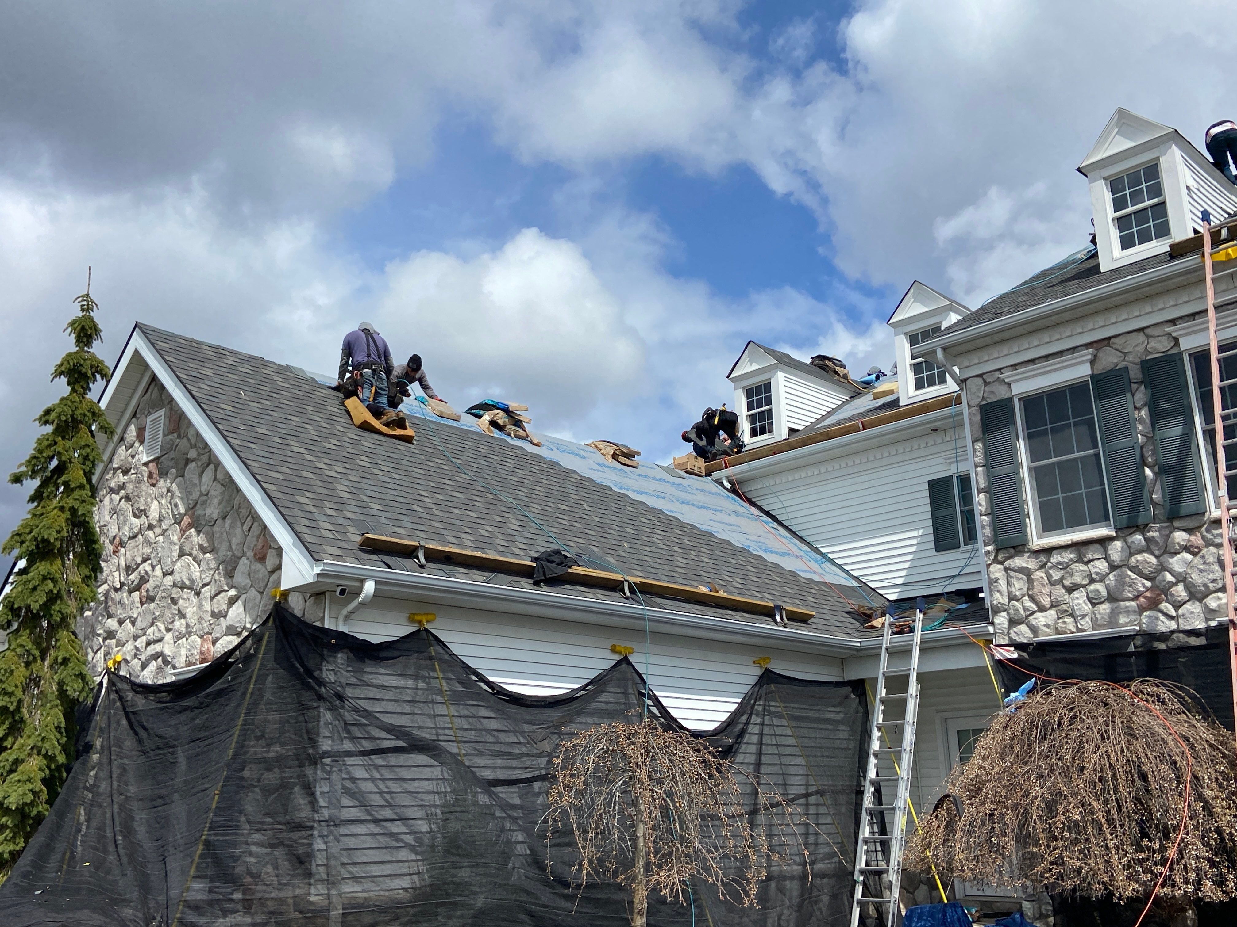 Roof Replacement using CertainTeed Landmark by 180 Contractors