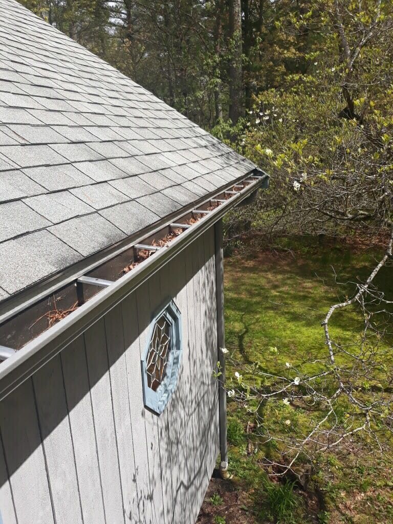Gutter Installation using 6" K-Style Aluminum Gutter by Gutter Pro Enterprises