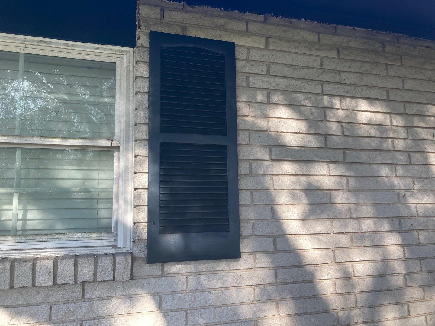 Beeville Backporch sittin' by Bayfront Roofing and Construction