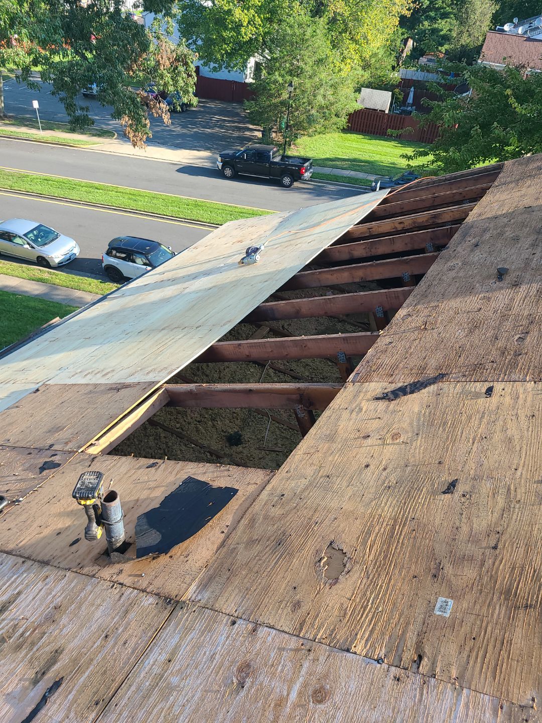 Woodbridge: Residential Roof Replacement with CertainTeed Landmark Shingles in Charcoal Black by RM Banning, Inc.