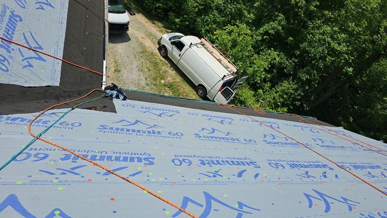 ATLAS PINNACLE HP W/SCOTCHGARD COLOR: WEATHERED WOOD by Eagle Eye Roofing