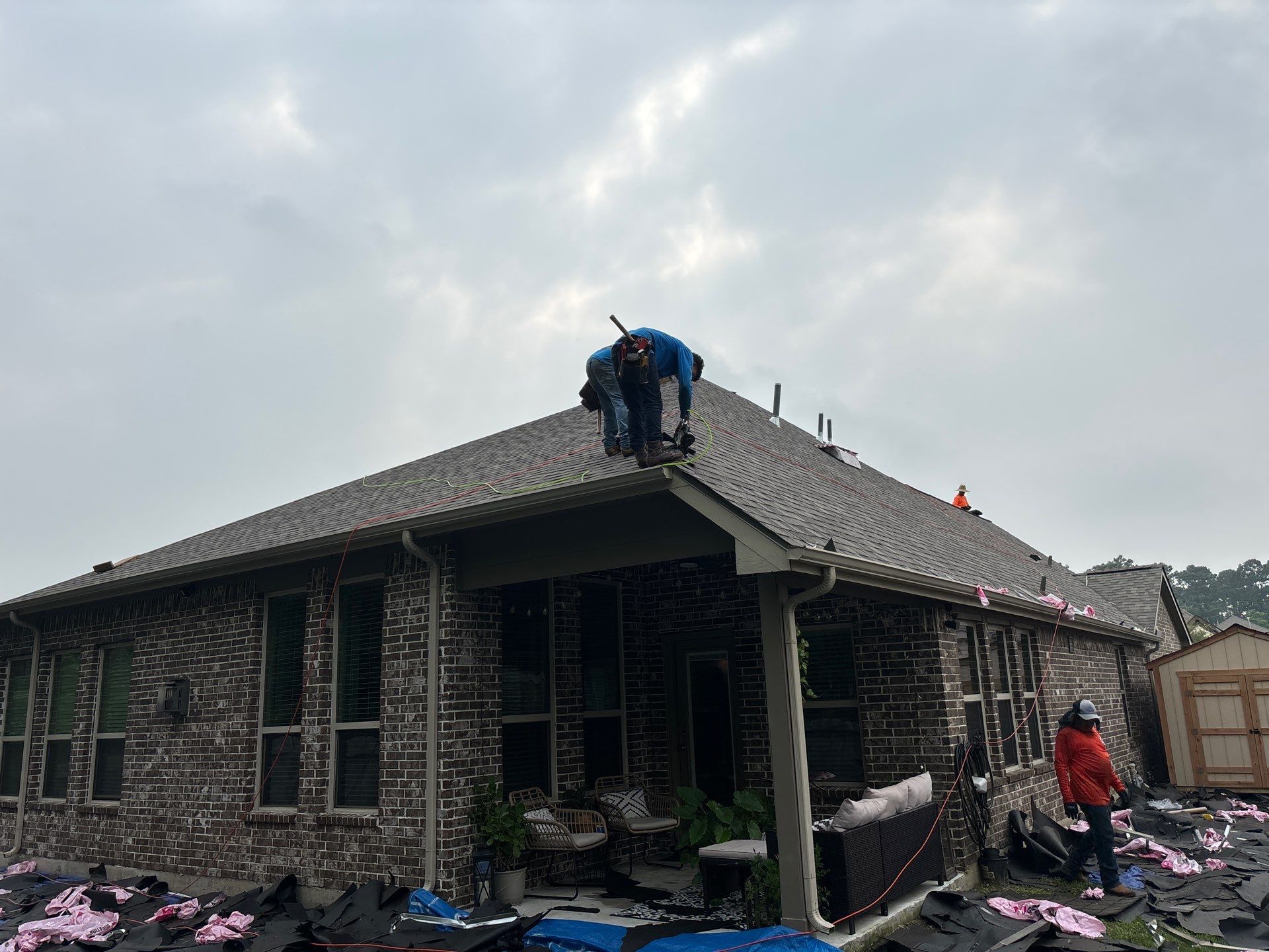 Residential Roofing Installation using Owen's Corning Duration (Lifetime) Shingles by Roof Repair Company