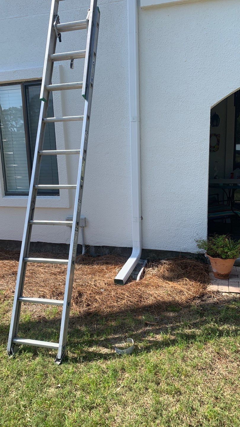 Gutter Installation using 6 Inch Seamless Gutters in Musket Brown by Gutter Professors
