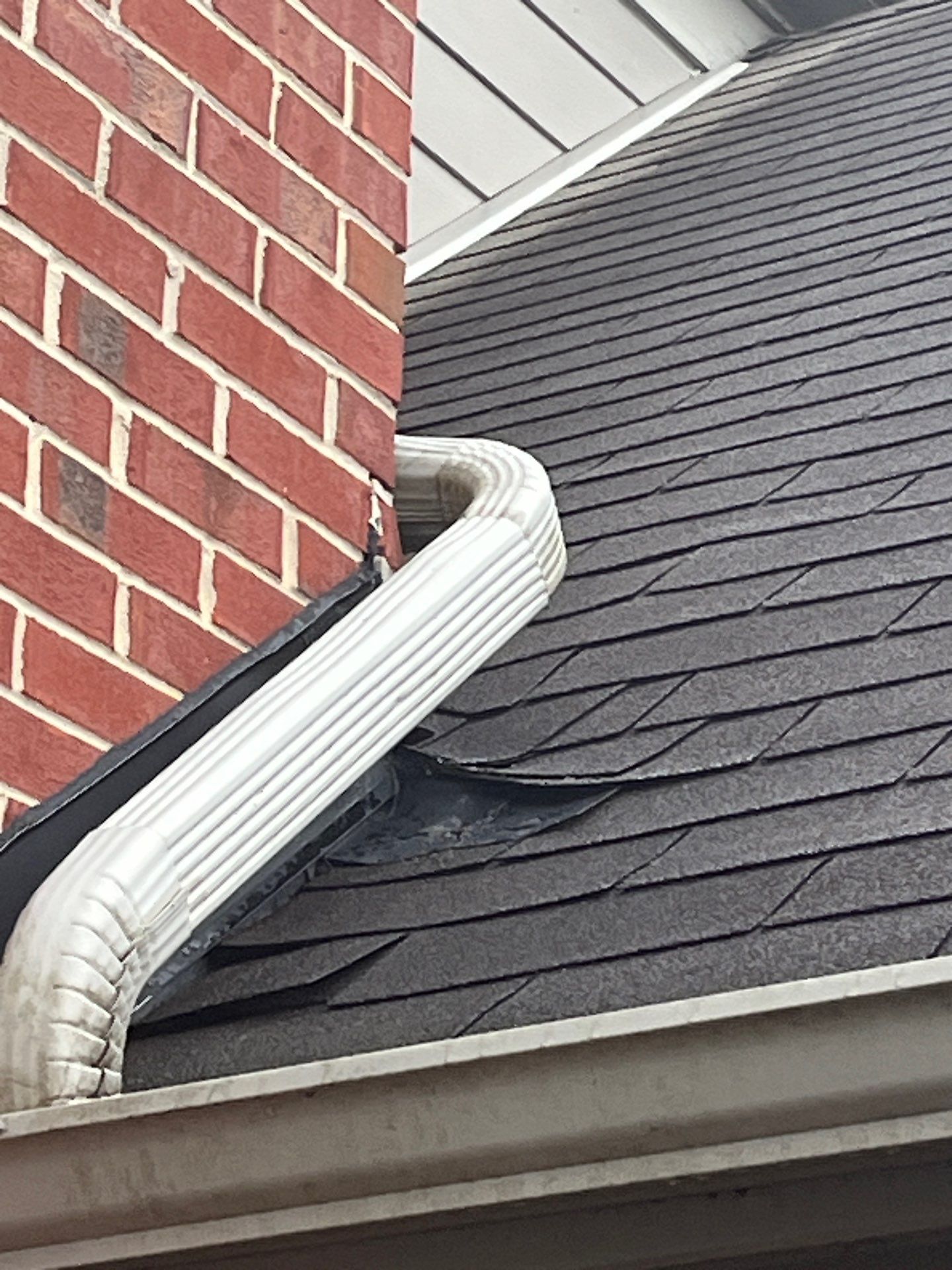 Roof Replacement using Owens Corning Onyx Black by 180 Contractors