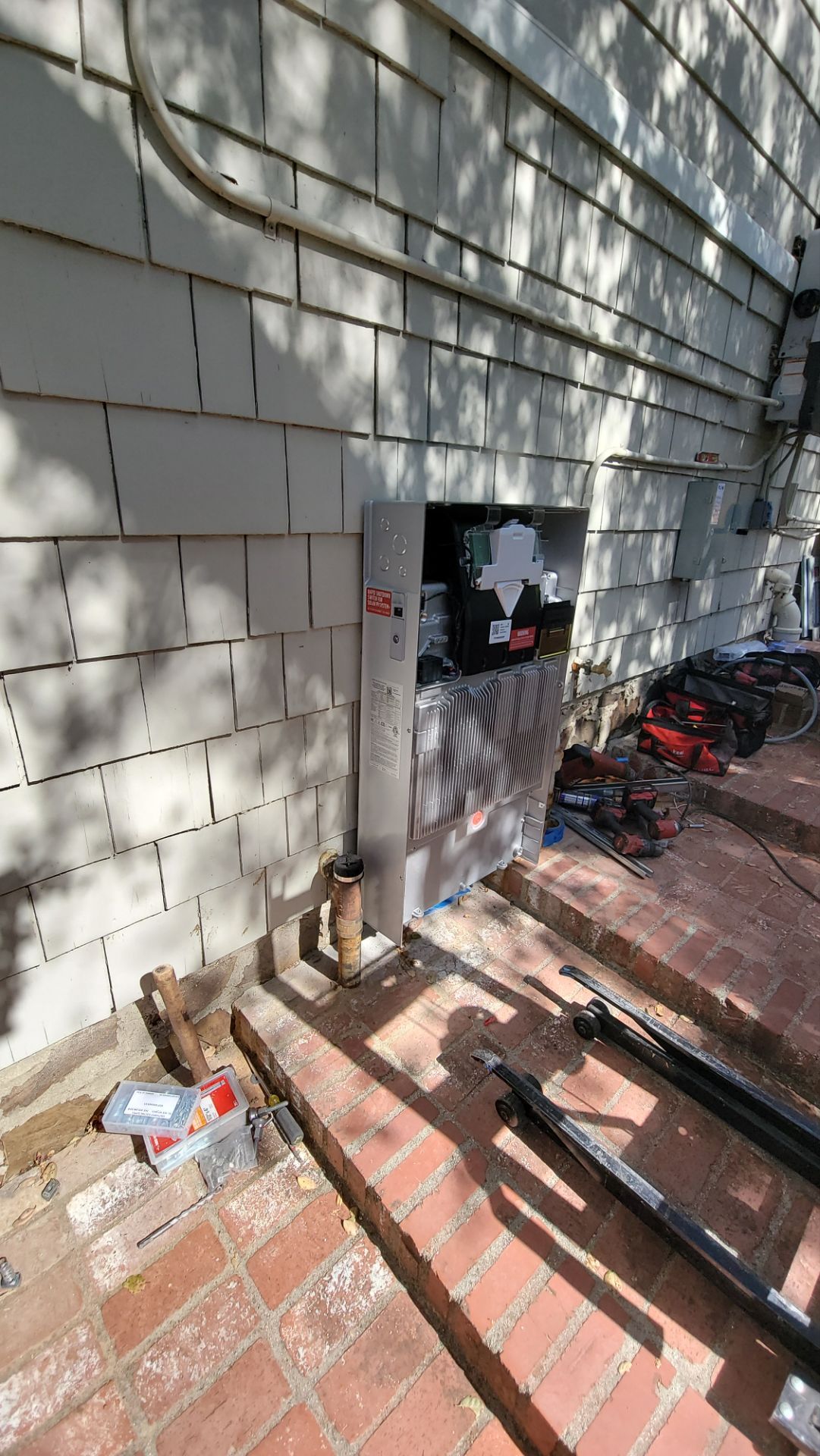 Tesla Powerwall 3 Battery Storage Installation in Topanga by AWS Solar