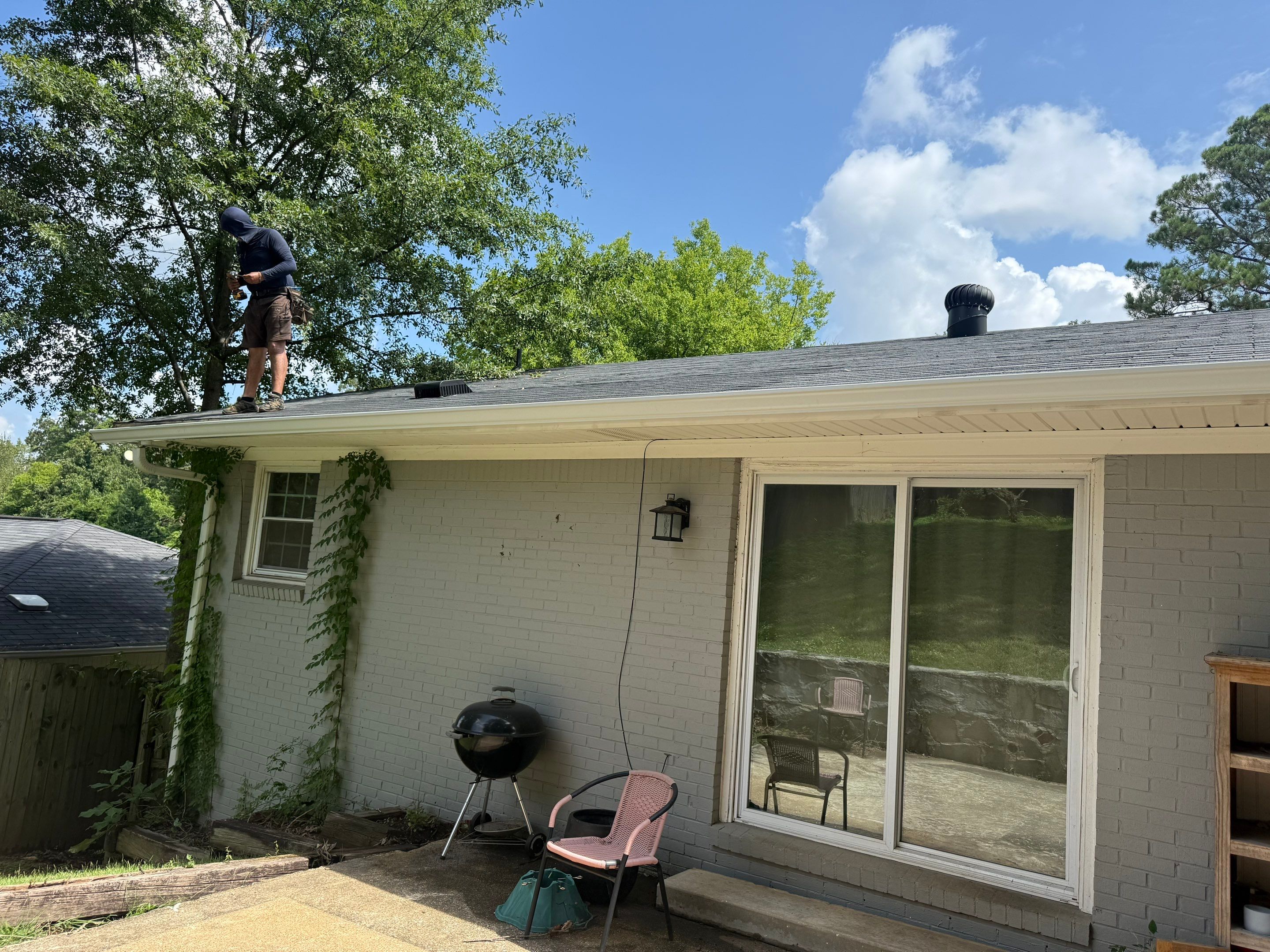 Gutter and Gutter Guards Replacement in Crestwood by The Roofing Dudes