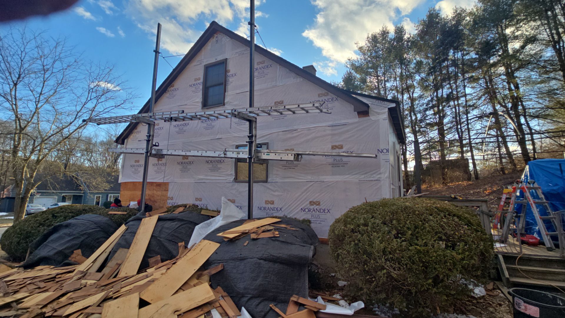 Siding Installation using Vinyl by Manny Construction LLC