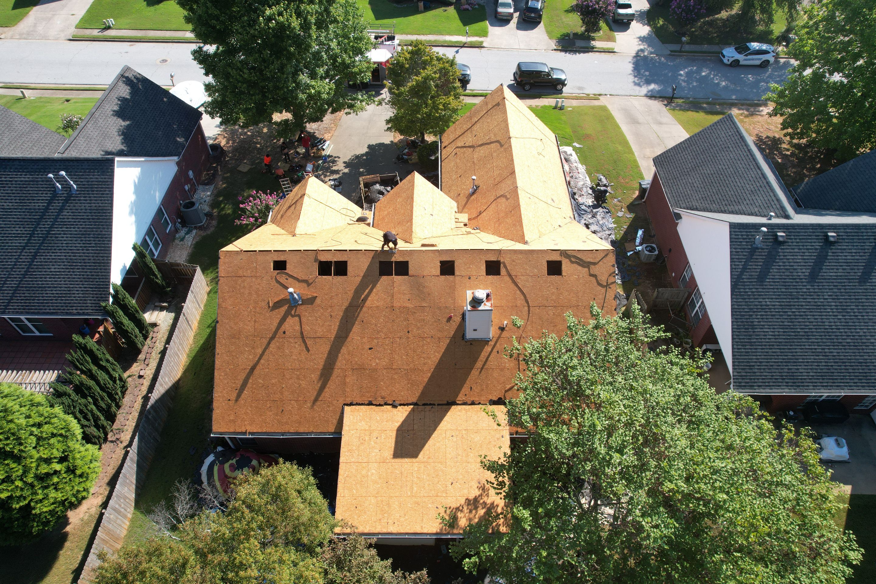 Residential Roof Replacement using Owens Corning Onyx Black by Inspector Roofing and Restoration