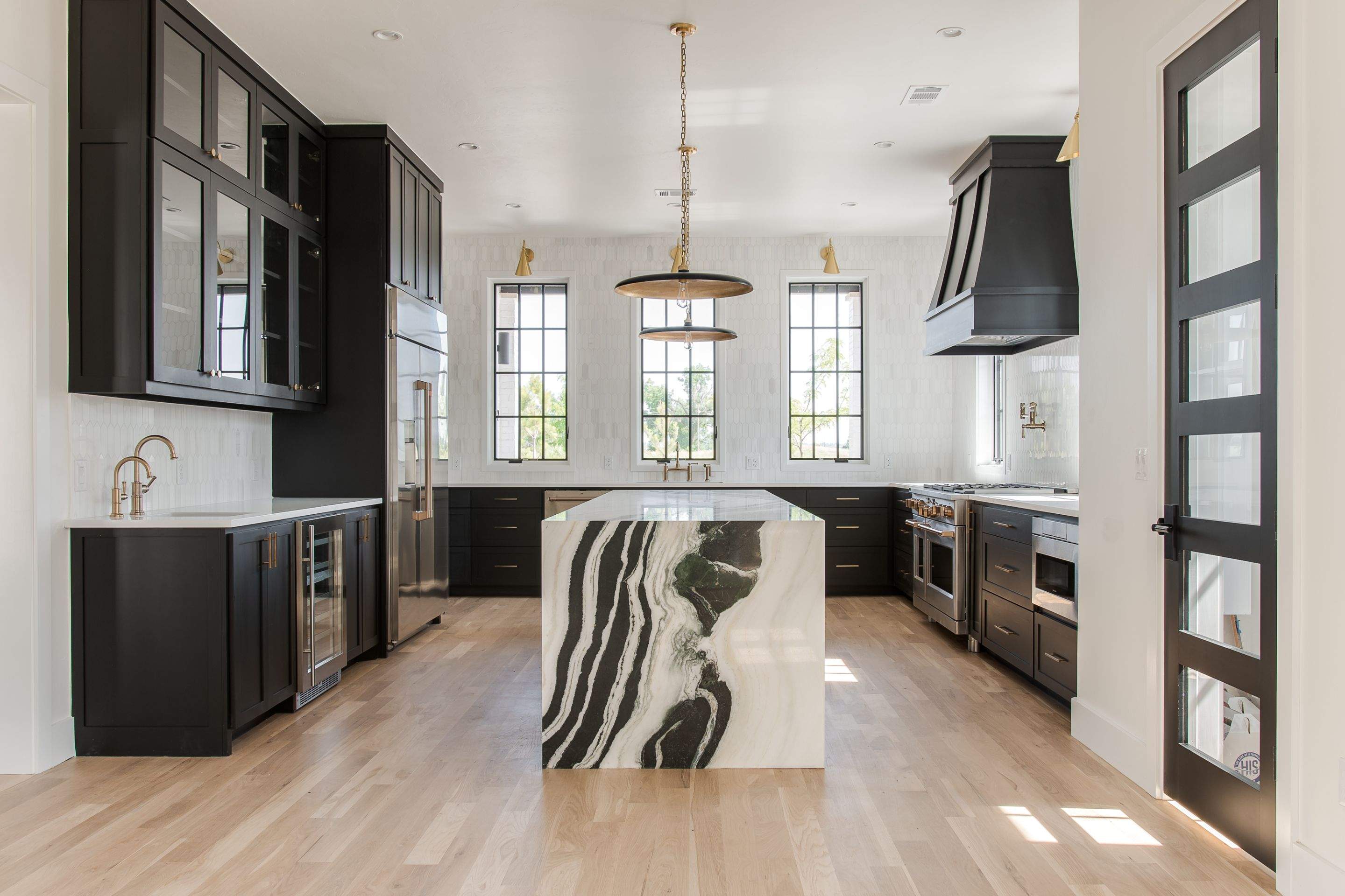 Modern Residential Kitchen and Bath in Oklahoma City by TNT Countertops