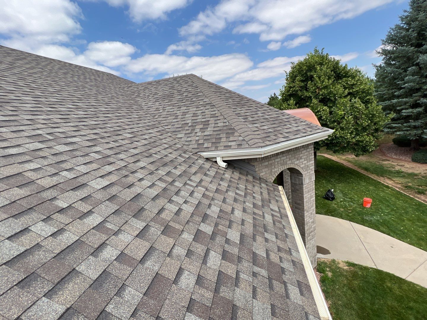 Residential Roofing Installation using Owens Corning TruDefinition - Driftwood  by A to Z Roofing