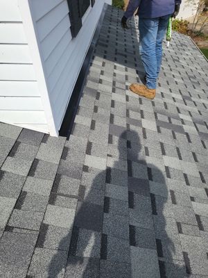 ATLAS PINNACLE COLOR: HEARTHSTONE, DRIP EDGE: BLACK