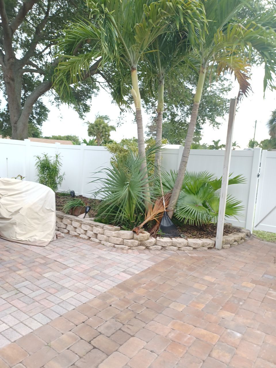 Bradenton, FL 6ft. White Vinyl Privacy Fence by Asap fence and gates, LLC