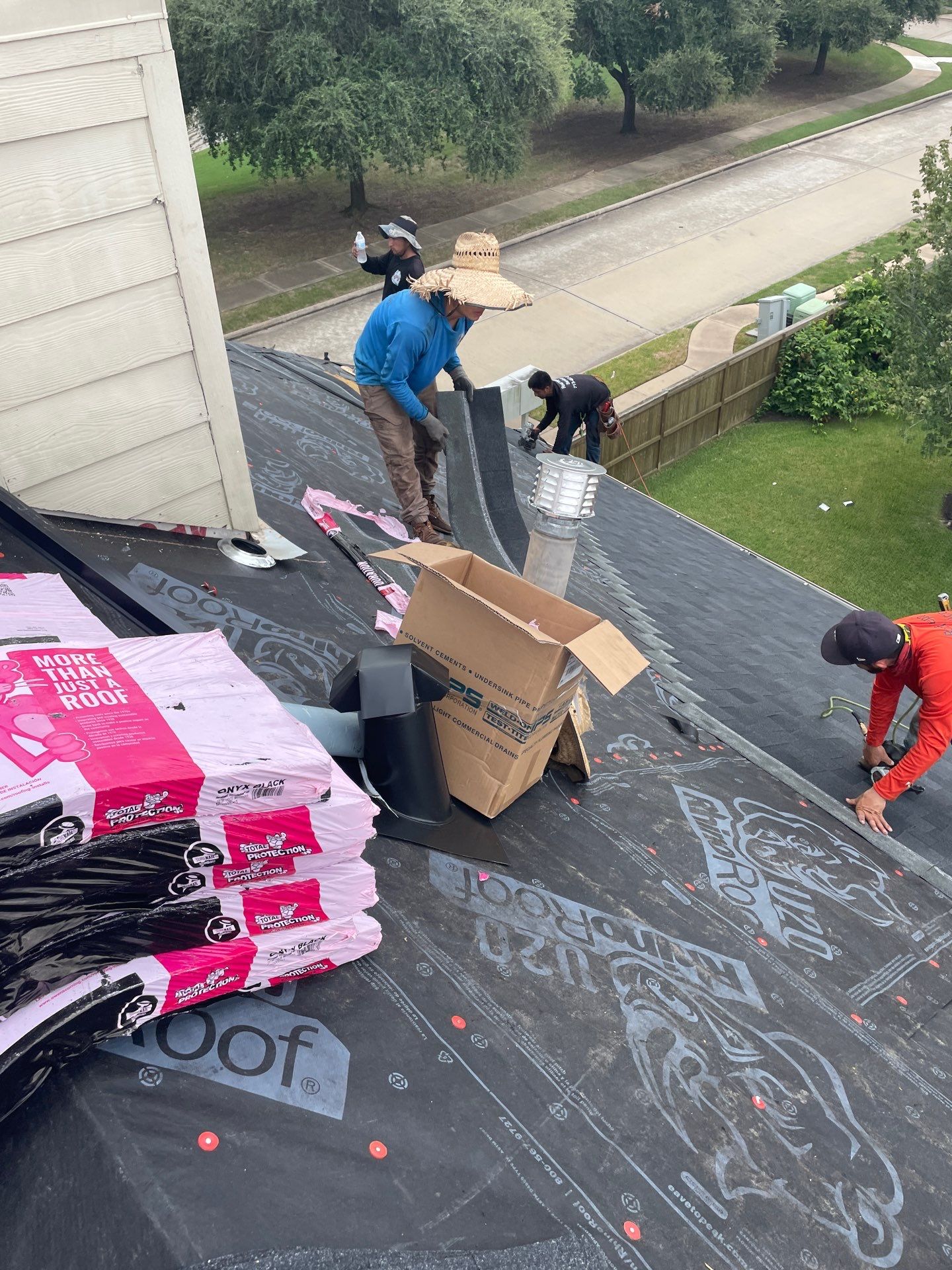 Residential Roofing Installation using Owen's Corning Duration (Lifetime) Shingles by Roof Repair Company